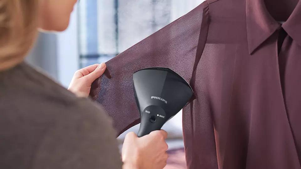 Apģērbu tvaicētājs PHILIPS GC800/80 - DomoTehnika