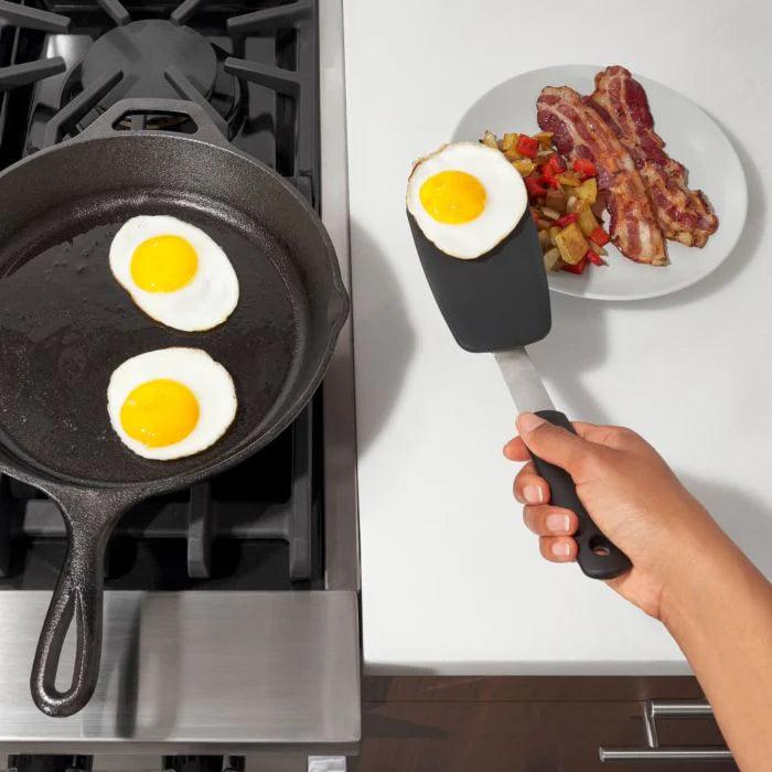 Lāpstiņa OXO Silicone Flexible Turner 1071536, 28,5 cm - DomoTehnika