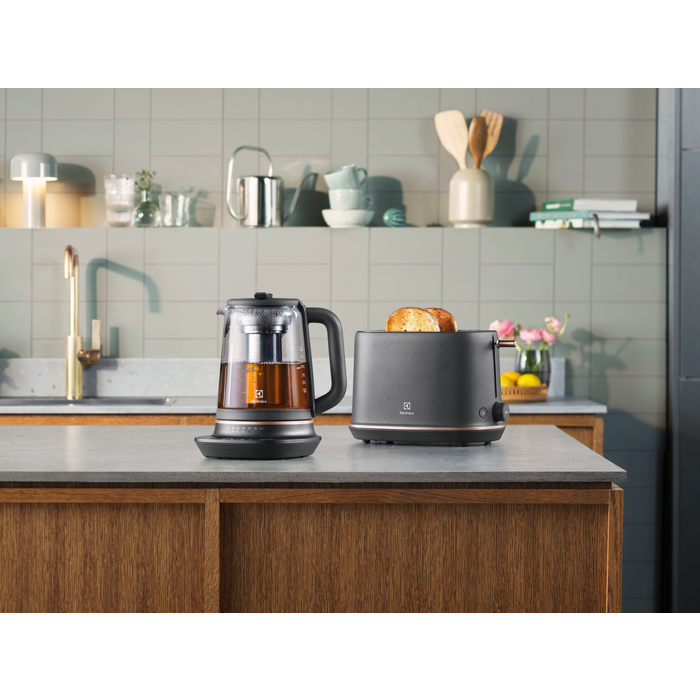 Electrolux tējkanna 1.7l E7GK1-8BP