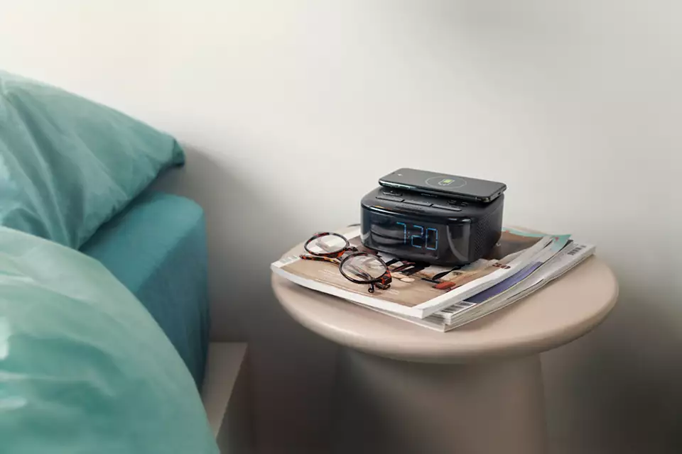 PHILIPS Radio pulkstenis, melns TAR7705/10