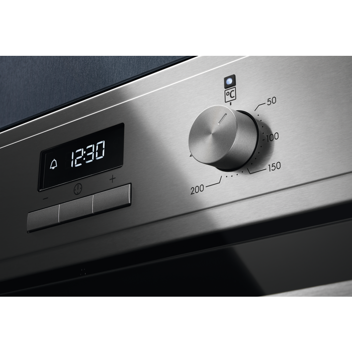 Electrolux cepeškrāsns, iebūv., 65l, tērauda ar pārklājumu pret pirkstu nospiedumiem EOF3H50BX