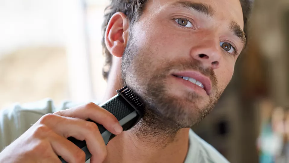 Beard trimmer PHILIPS BT3239/15