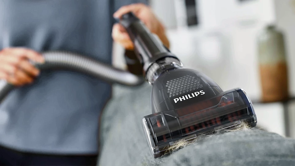 PHILIPS 6000 series putekļsūcējs ar maisu, 900W, melns XD6142/12