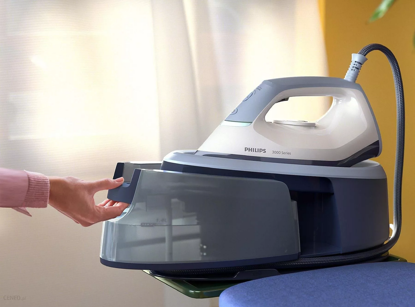 PHILIPS Perfect Care 3000 series tvaika ģeneratora gludeklis, zils PSG3000/20