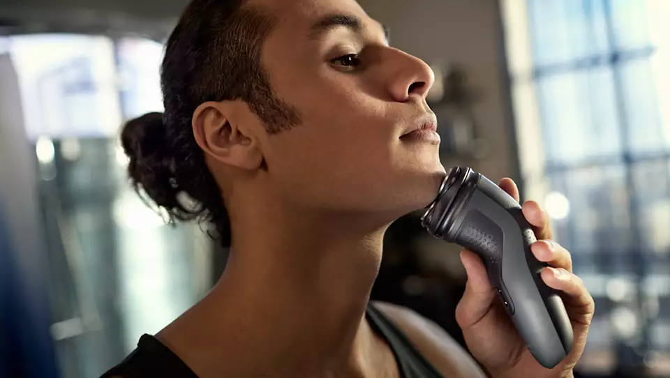 PHILIPS Shaver Series 1000 Elektriskais skuveklis sausai un mitrai skūšanai, pelēks S1142/00