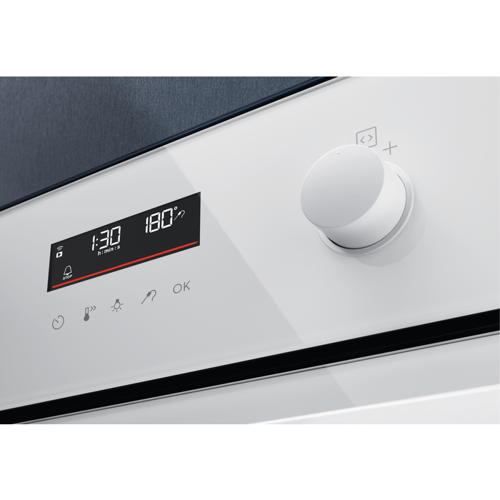 Electrolux Tvaika cepeškrāsns 600. sērija ar SteamBake iebūv., balta EOD6C77WV