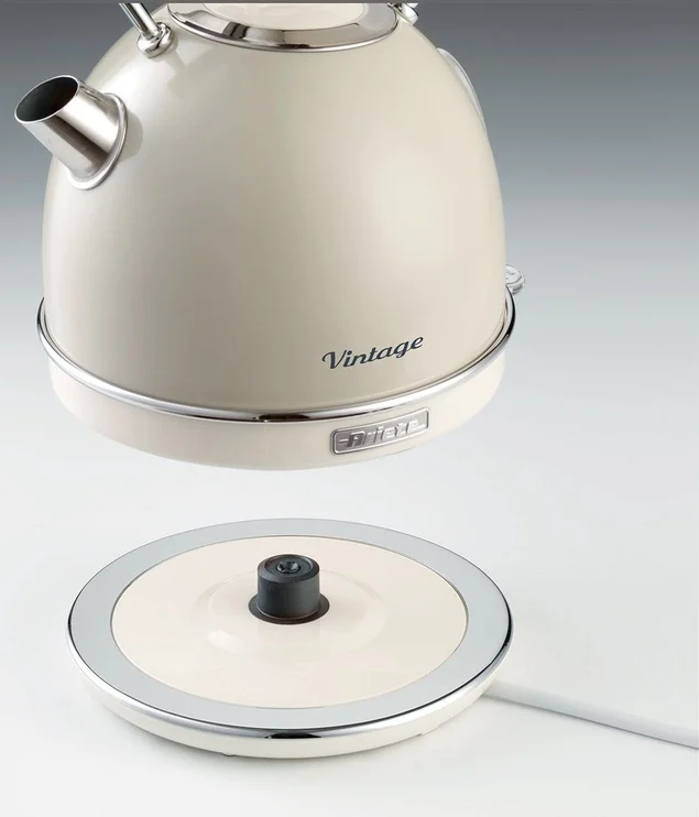 Ariete tējkanna Vintage, 1.7l, Cream A2877/03