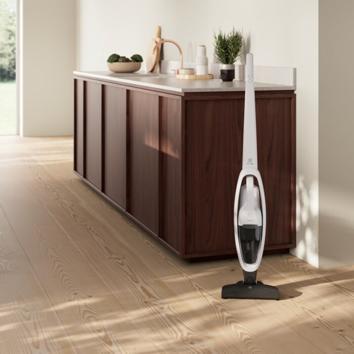 Electrolux 300.sērijas bezvadu putekļusūcējs bez maisiņa, balts ES31CB18SH