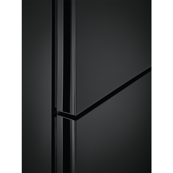 Refrigerator ELECTROLUX LNT7ME32M2