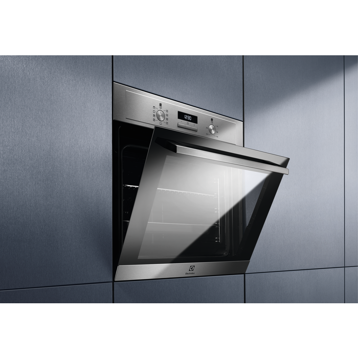 Electrolux cepeškrāsns, iebūv., 65l, tērauda ar pārklājumu pret pirkstu nospiedumiem EOF3H50BX