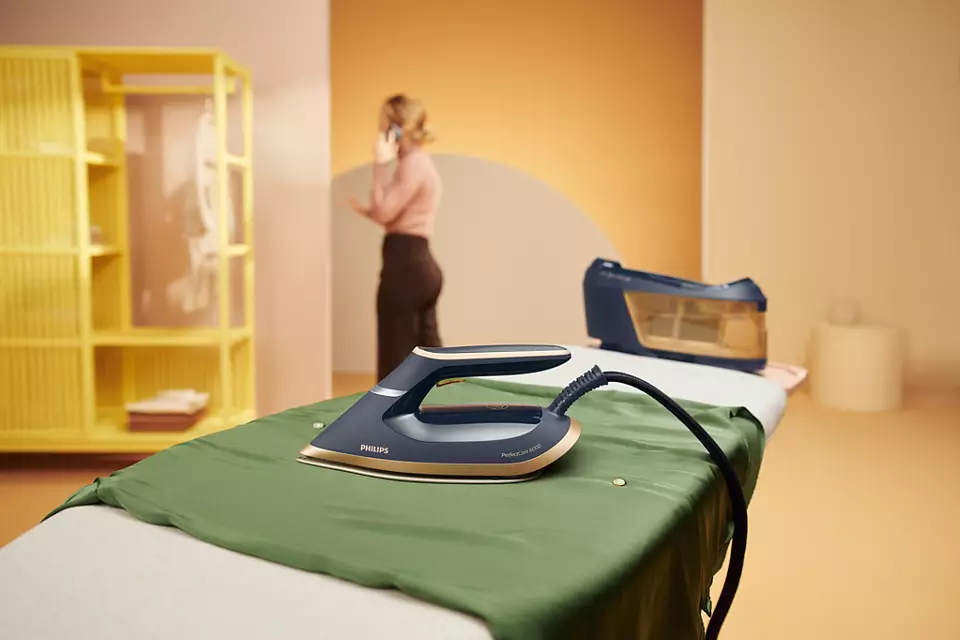 PHILIPS Perfect Care tvaika ģeneratora gludeklis PSG6066/20