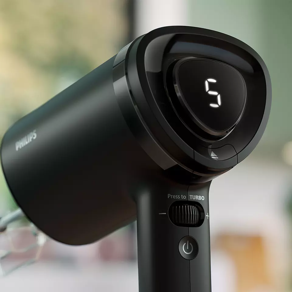 PHILIPS 5000 series Jaudīgs 500W rokas mikseris divi vienā, melns HR3781/10