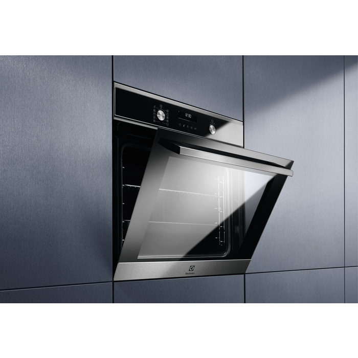 Electrolux Tvaika cepeškrāsns 600. sērija ar SteamBake, iebūv., melna EOD6P66WX