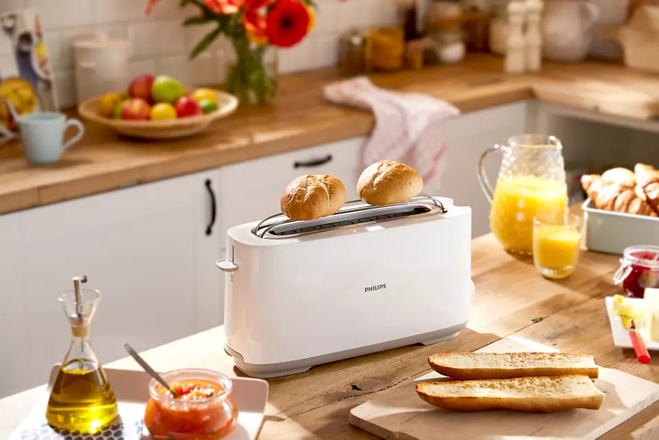 PHILIPS Daily Collection Tosteris, 830W, balts HD2590/00