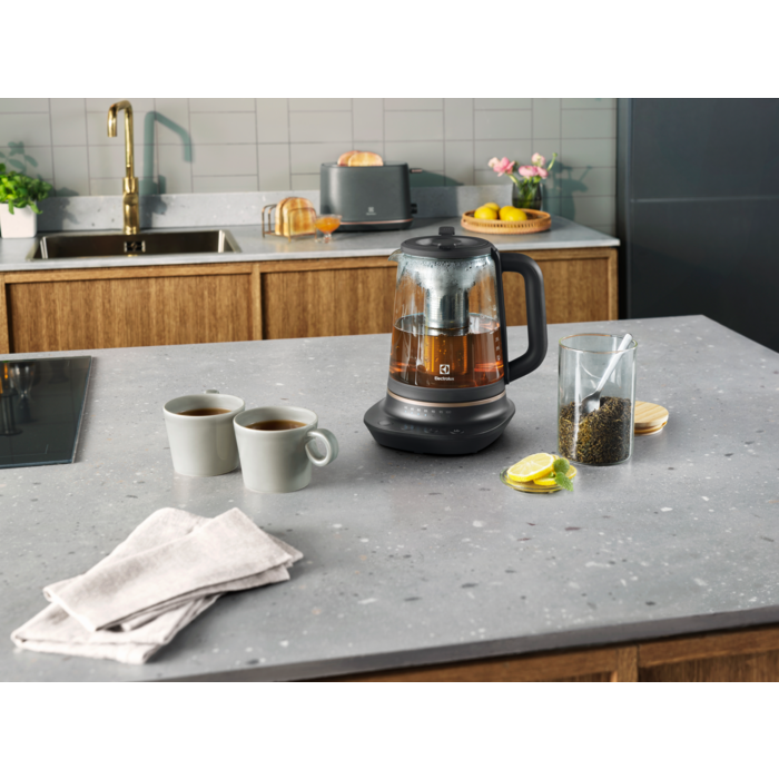 Electrolux tējkanna 1.7l E7GK1-8BP