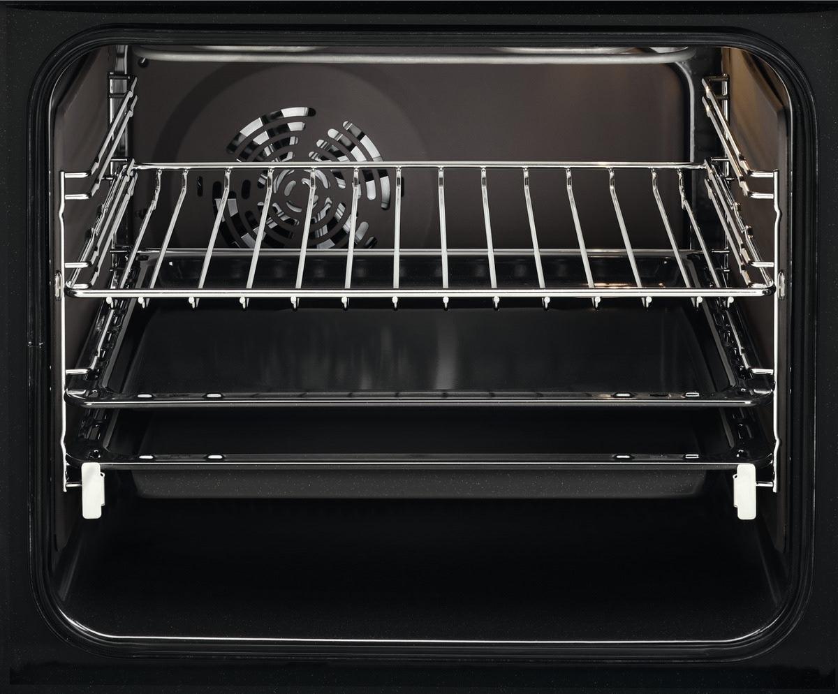 Iebūvējamā cepeškrāsns ELECTROLUX EOE7P31X - DomoTehnika