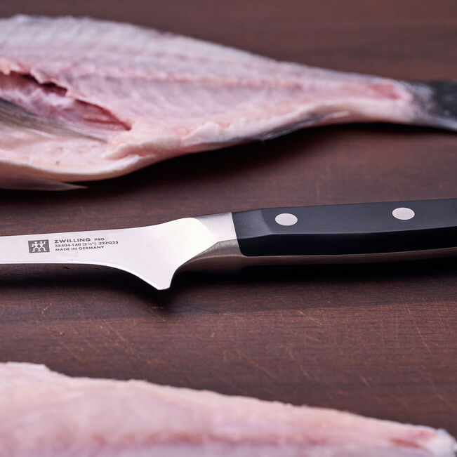 Filejas nazis ZWILLING Pro, Boning knife, 140mm 1002790 / 38404-141-0