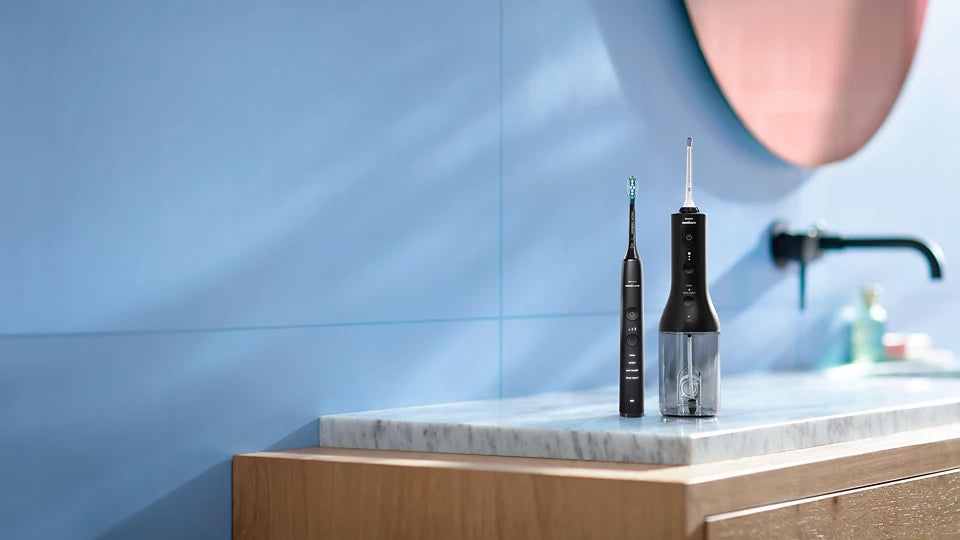 Philips Sonicare Cordless Power Flosser DiamondClean 9000 mutes dobuma irrigators, melns HX3886/43