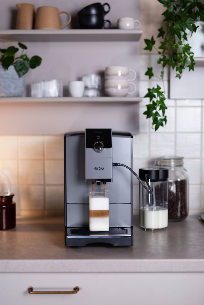 Espresso kafijas automāts NIVONA NICR 793 + Dāvana