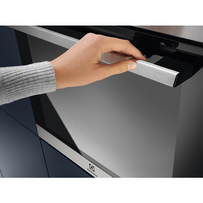 Electrolux cepeškrāsns, iebūv., 72l EOF3H40X