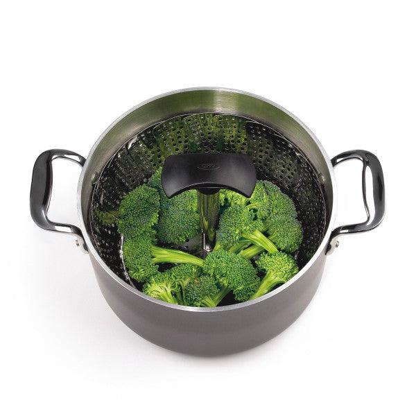 Sietiņš tvaicēšanai OXO Stainless Steel Steamer with Extendable Handle - DomoTehnika