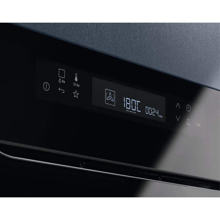 Electrolux iebūv. cepeškrāsns, melna EOE7P31Z