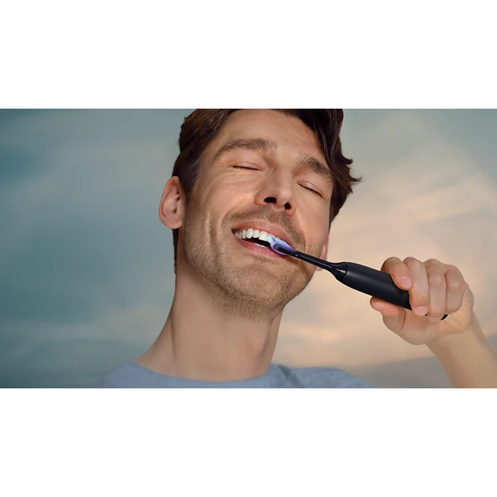 PHILIPS 7100 Sonic elektriskā zobu birste, melna HX7421/01