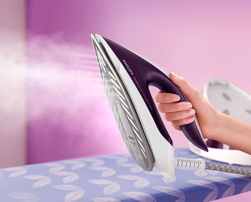 PHILIPS PerfectCare Compact Tvaika ģeneratora gludeklis (violeta) GC7933/30