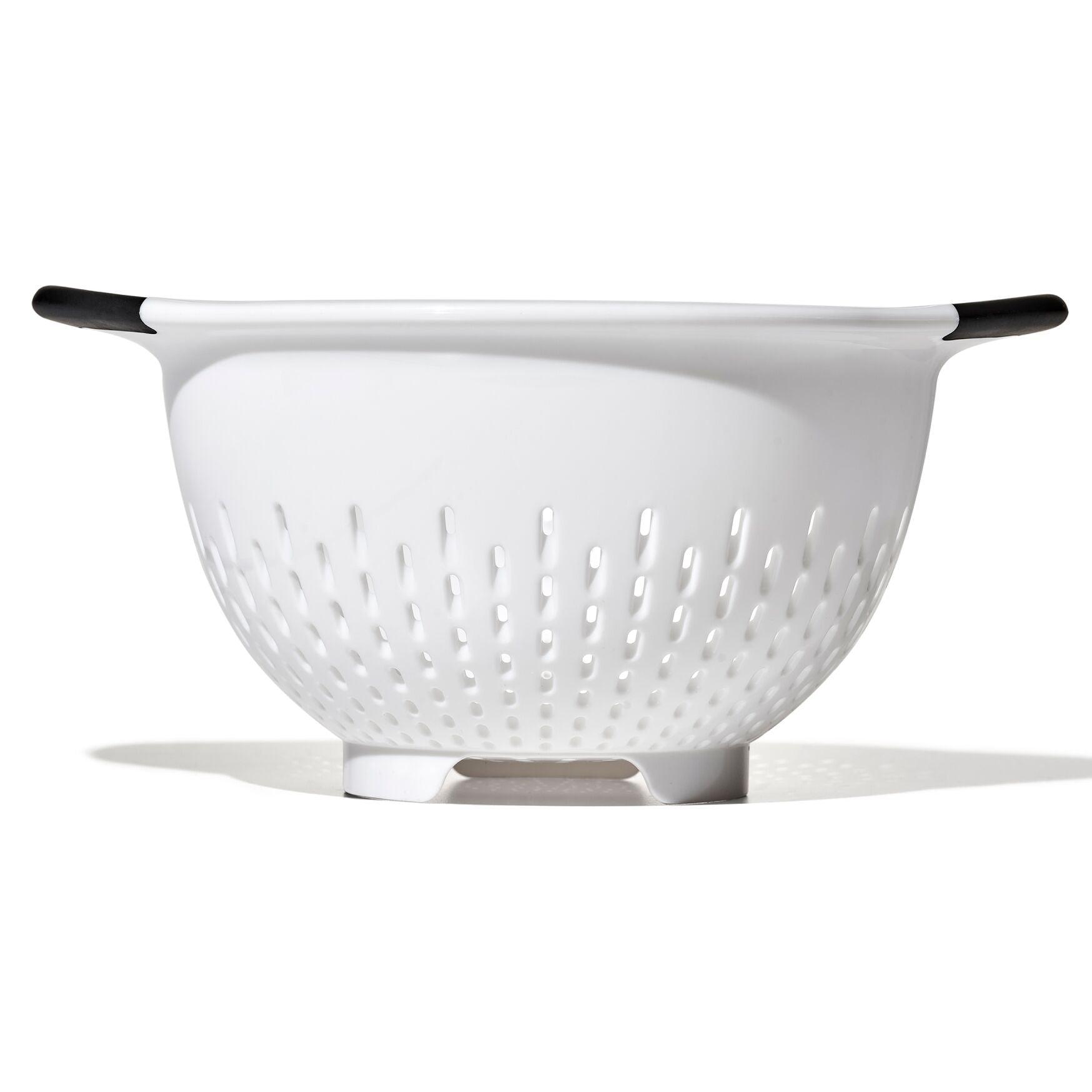 Caurduris OXO Plastic Colander - 2.7L - DomoTehnika