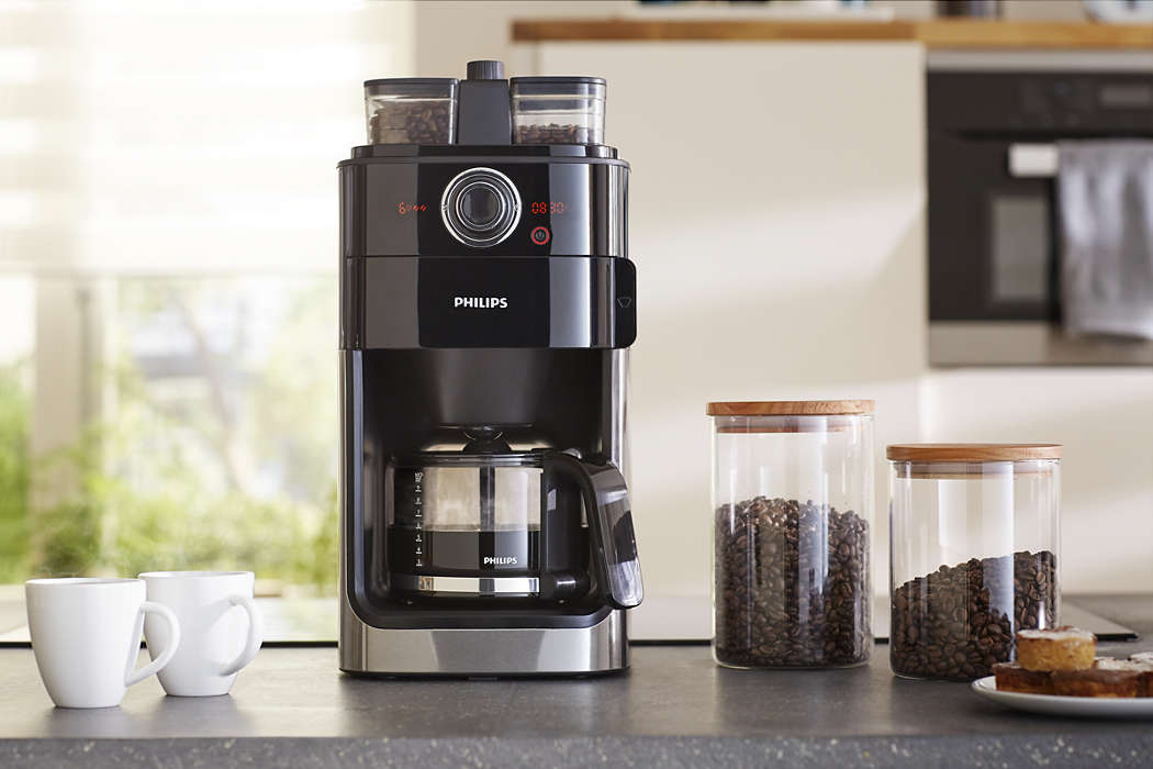 PHILIPS Grind&Brew Kafijas automāts, 1000W (melns) HD7769/00