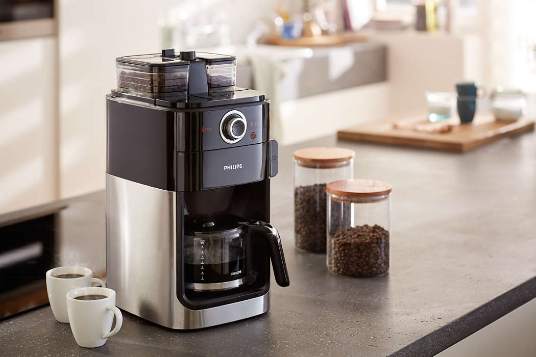 PHILIPS Grind&Brew Kafijas automāts, 1000W (melns) HD7769/00