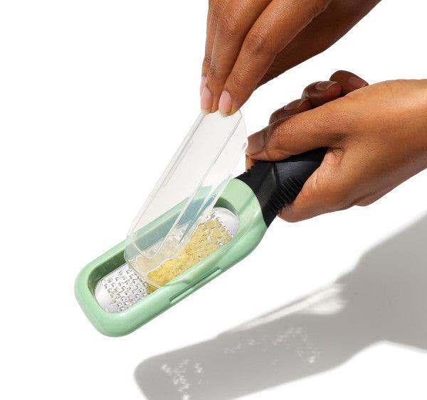 Rīve OXO Etched Ginger & Garlic Grater - DomoTehnika