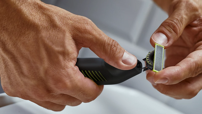 PHILIPS OneBlade Pro skuveklis, melns QP6506/15