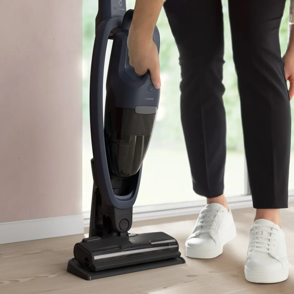 Electrolux 500.sērijas 2in1 bezvadu putekļusūcējs bez maisiņa, zils ES52CB21DB