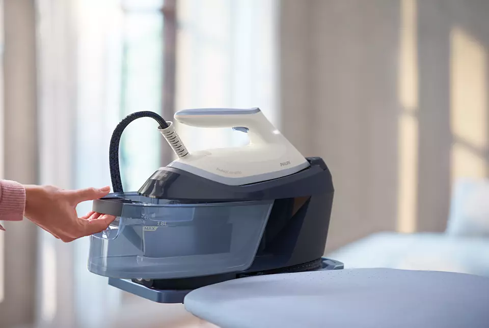 PHILIPS Perfect Care tvaika ģeneratora gludeklis, tumši zils PSG6026/20