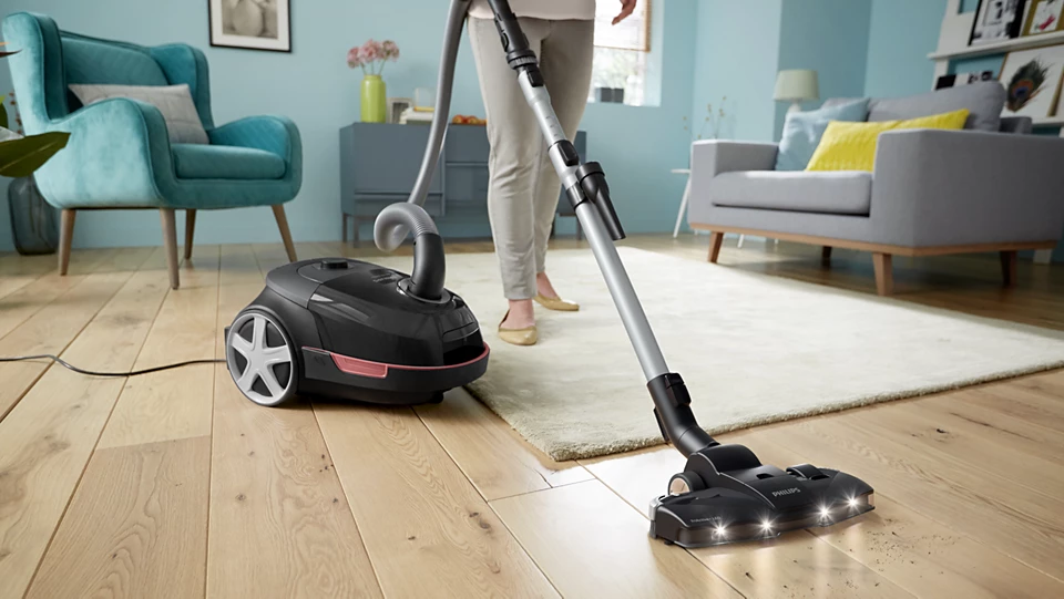 PHILIPS 6000 series putekļsūcējs ar maisu, 900W, melns XD6142/12