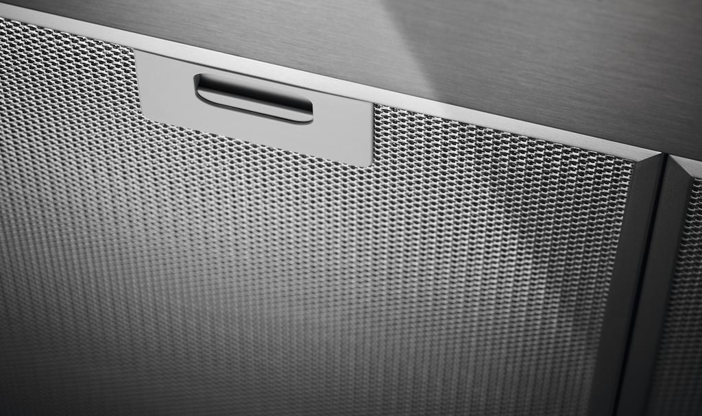 Electrolux skursteņa tipa tvaika nosūcējs, 60 cm LFT526X