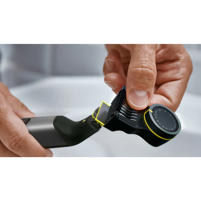 PHILIPS OneBlade Pro skuveklis, hroma QP6652/61