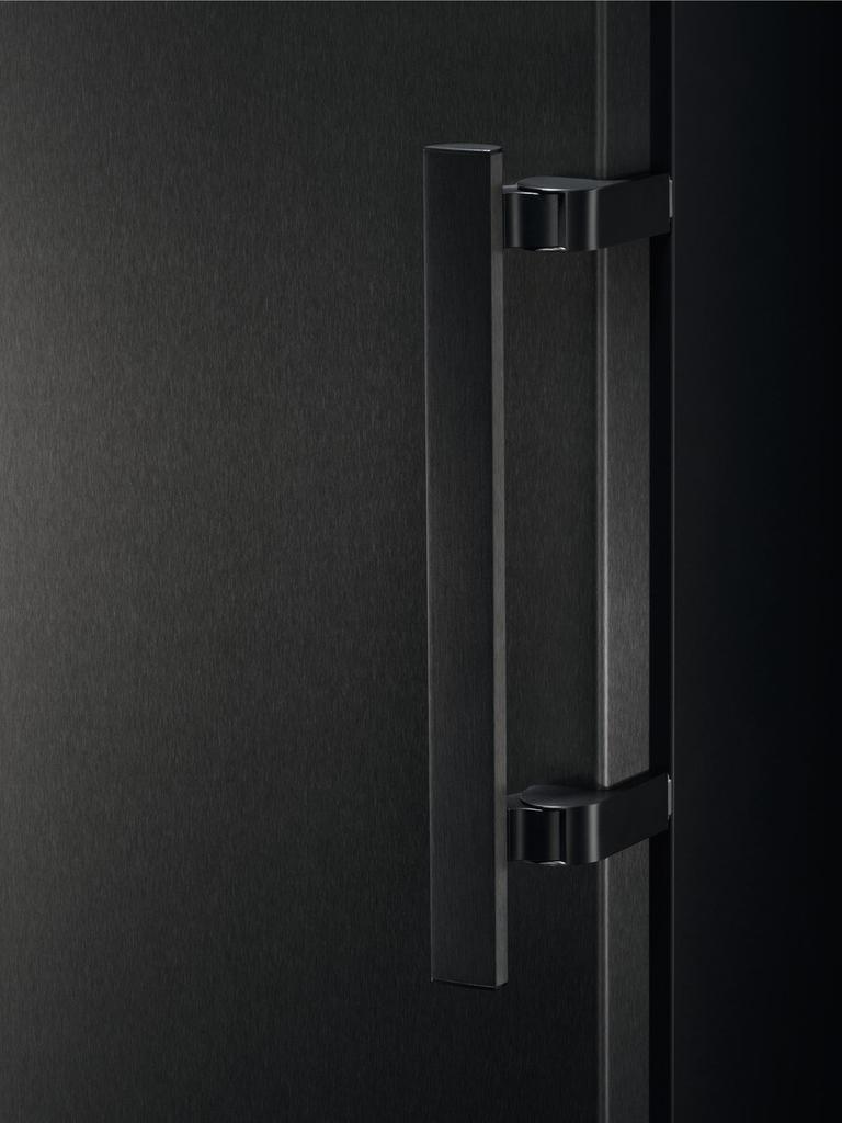 Electrolux brīvstāvoša No Frost saldētava E, 186 cm LUS7ME28B