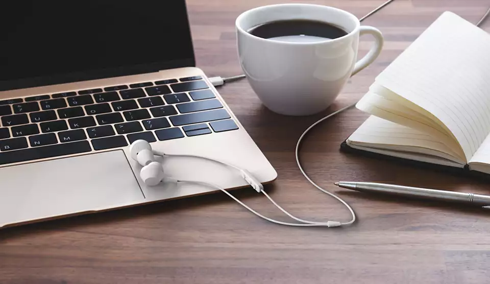 PHILIPS In-Ear austiņas ar mikrofonu, baltas TAE5008WT/00