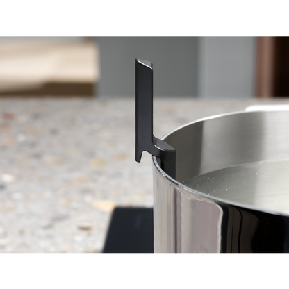 Electrolux indukcijas plīts virsma, iebūv., 60 cm ar Hob2Hood, melna EIS6648