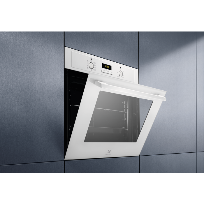 Electrolux cepeškrāsns, iebūv., 65l EOF3H40BW