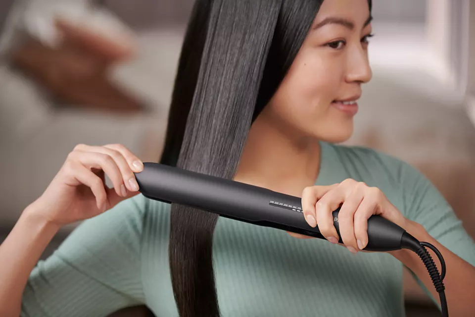 PHILIPS ThermoShield matu taisnotājs,  melns BHS510/00