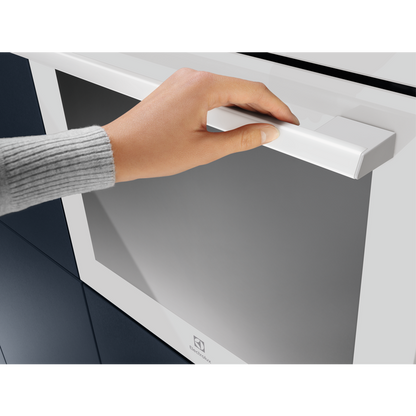 Electrolux Tvaika cepeškrāsns 600. sērija ar SteamBake iebūv., balta EOD6C77WV