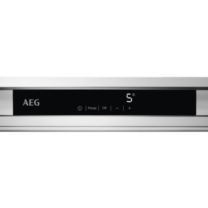 AEG iebūvējams ledusskapis, 176.9 cm SKE818E1DC