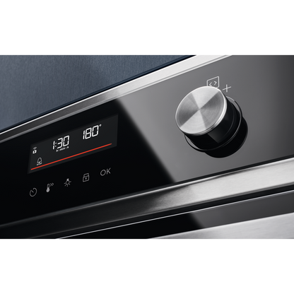 Electrolux Tvaika cepeškrāsns 600. sērija ar SteamBake, iebūv., melna EOD6P66WX