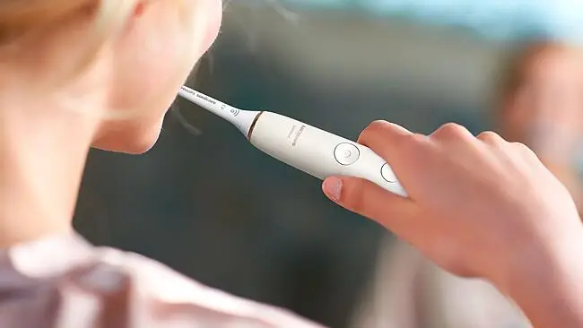 PHILIPS Sonicare zobu birste DiamondClean 9000 ar īpašu lietotni, rozā zelta HX9911/23