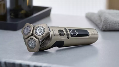 PHILIPS Shaver Prestige series 9000 Elektriskais skuveklis mitrai un sausai skūšanai SP9883/36