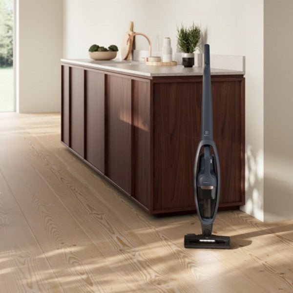 Electrolux 500.sērijas  bezvadu putekļusūcējs bez maisiņa, zils ES52B25WET