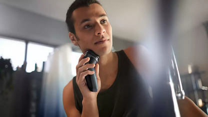 PHILIPS Shaver Series 1000  Elektriskais skuveklis sausai un mitrai skūšanai, pelēks S1142/00